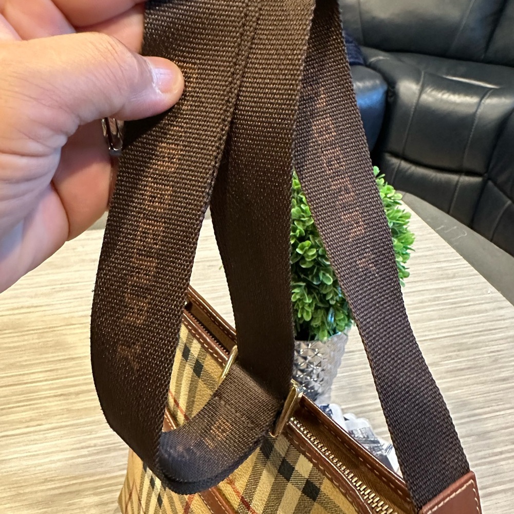 Burberry Tan and Brown Checkered Bag - Picture 3 of 14